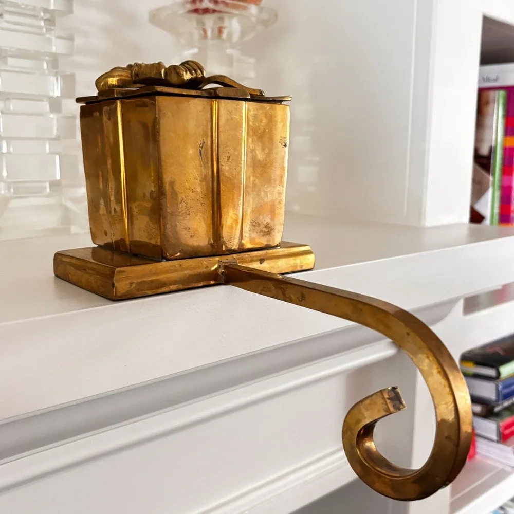 Vintage Brass 3D Present Christmas Stocking Holder Mantel Hanger Long‎ Arm India